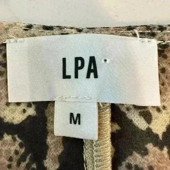 Revolve LPA Pinched Shoulder Snake Print Blouse Top Size M Python Long Sleeve - Picture 9 of 9